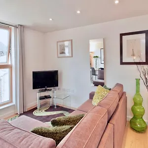 https://cambridge-place.cambridgehotelsuk.com